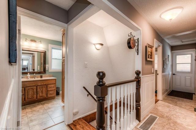 4119 - 4119 83 Line, House detached with 3 bedrooms, 2 bathrooms and 10 parking in Perth East ON | Image 6