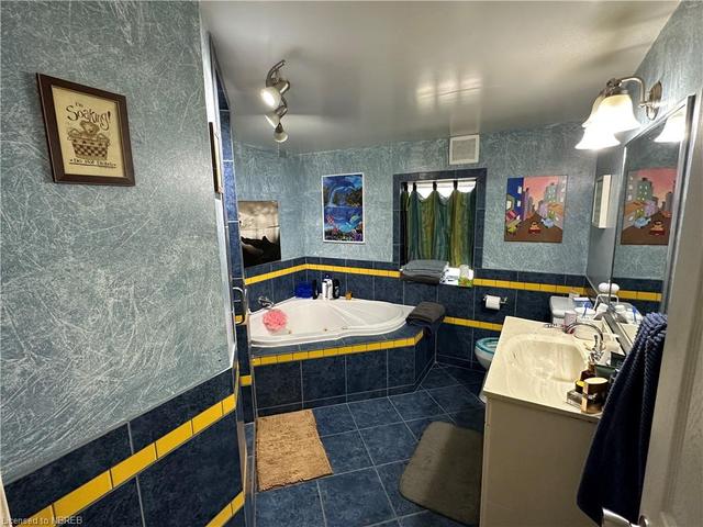 I - 15 Church Rd, House detached with 3 bedrooms, 1 bathrooms and 5 parking in Redbridge ON | Image 16