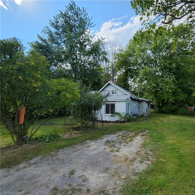 190 Paudash St, House detached with 1 bedrooms, 1 bathrooms and 2 parking in Hiawatha First Nation ON | Image 28
