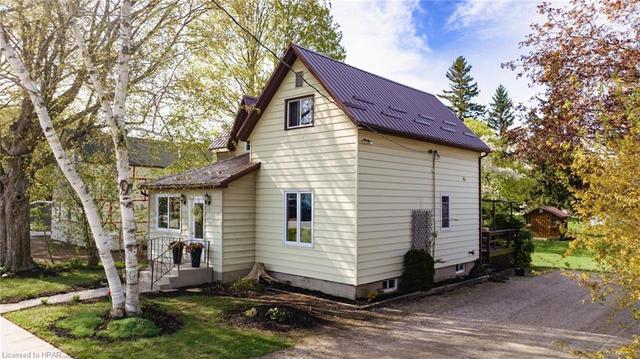 37 Albert St, House detached with 3 bedrooms, 1 bathrooms and null parking in Dungannon ON | Image 25