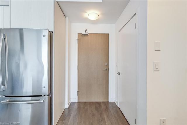 2520 Eglinton Ave W, House attached with 1 bedrooms, 1 bathrooms and 1 parking in Mississauga ON | Image 22