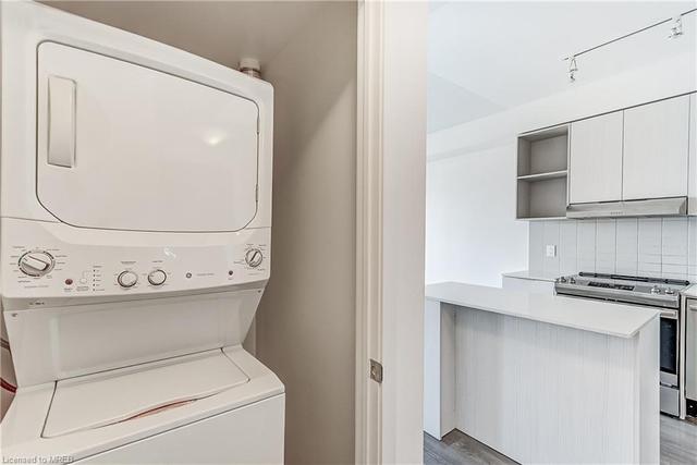 2520 Eglinton Ave W, House attached with 1 bedrooms, 1 bathrooms and 1 parking in Mississauga ON | Image 13