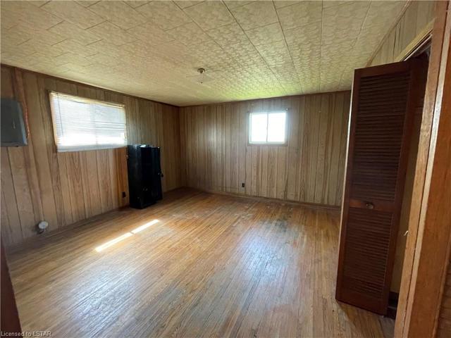 6327 & 6333 8 Line, House detached with 2 bedrooms, 1 bathrooms and null parking in Chatham Kent ON | Image 14