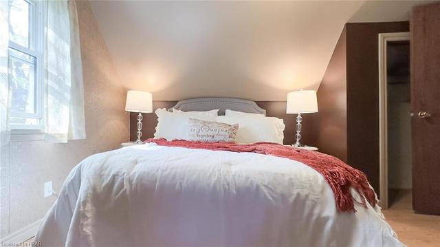 37 Albert St, House detached with 3 bedrooms, 1 bathrooms and null parking in Dungannon ON | Image 13