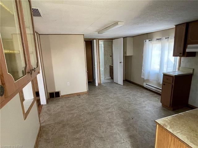 6327 & 6333 8 Line, House detached with 2 bedrooms, 1 bathrooms and null parking in Chatham Kent ON | Image 24