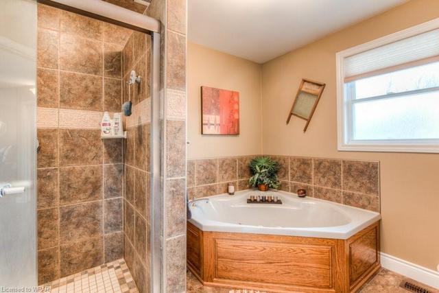 4119 - 4119 83 Line, House detached with 3 bedrooms, 2 bathrooms and 10 parking in Perth East ON | Image 15