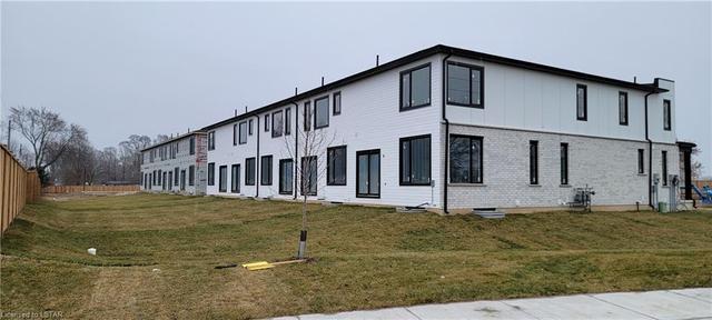 15 - 101 Swales Ave, House attached with 3 bedrooms, 2 bathrooms and 2 parking in Strathroy Caradoc ON | Image 21