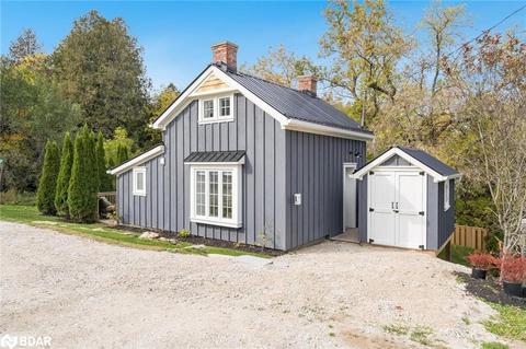 137 Wellington St, Feversham, ON, N0C1C0 | Card Image