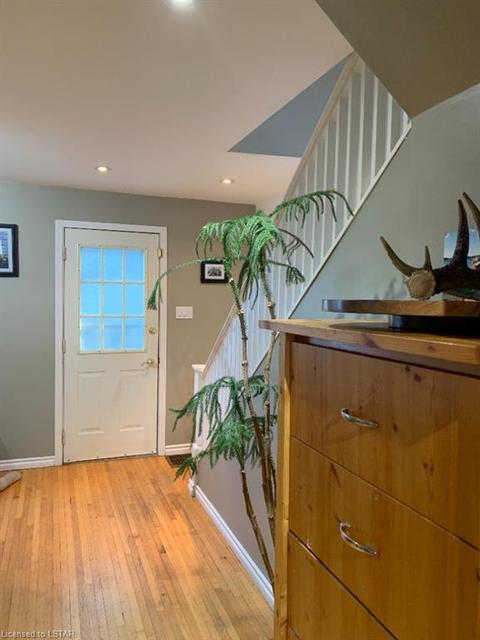 412 5th St S, Kenora, ON, P9N1L2 | Card Image
