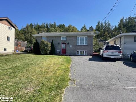 119 Hill St, Wahnapitae, ON, P0M3C0 | Card Image