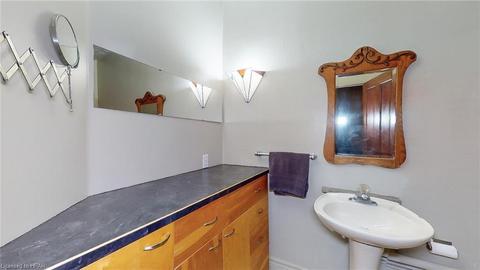 77 Southampton St, Dungannon, ON, N0M1R0 | Card Image