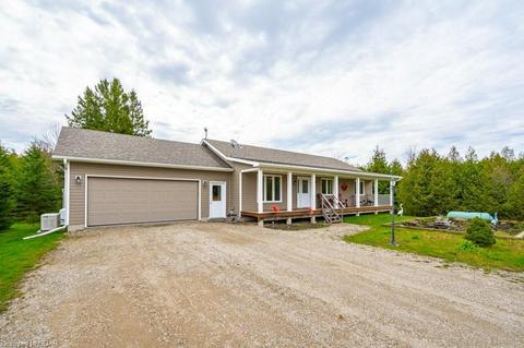 9478 Maas Park Dr, Kenilworth, ON, N0G2E0 | Card Image
