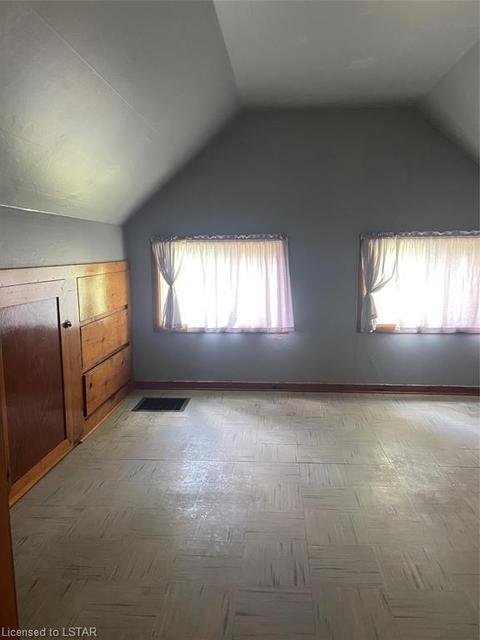2568 Hannah St, Oil Springs, ON, N0N1P0 | Card Image