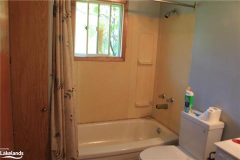 210 Concession 8 E, Perkinsfield, ON, L0L2J0 | Card Image