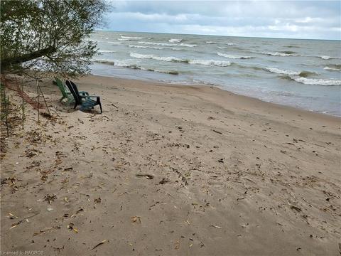 177 Bruce Beach Rd, Huron Kinloss, ON, N2Z2X3 | Card Image